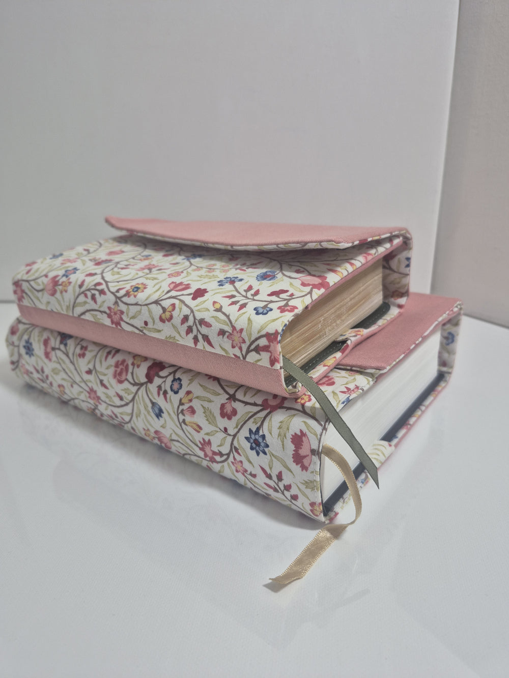Naomi's Garden Bible Covers (Small & Large)